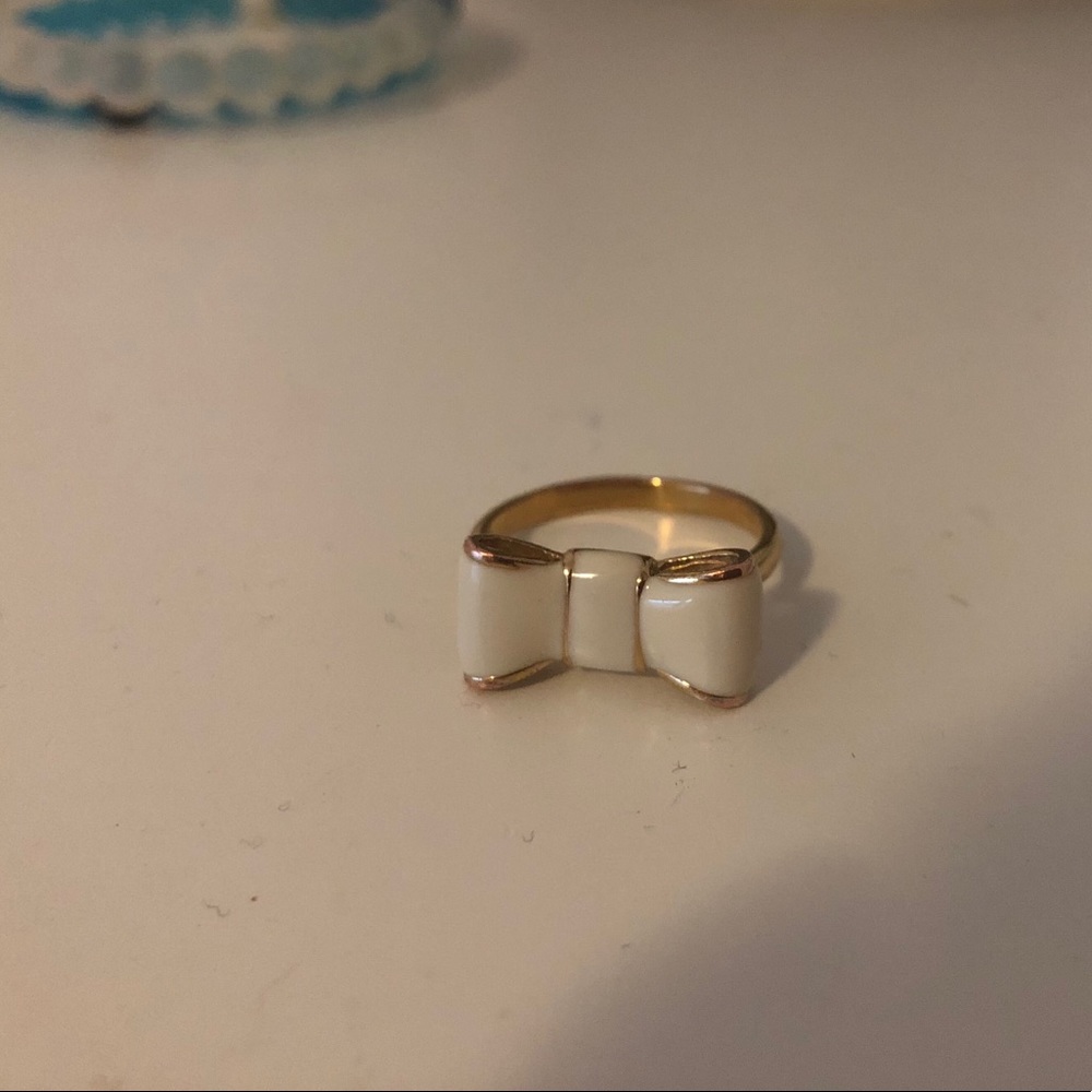 💙 SALE 🌟🌟Kate Spade “Take a Bow” Ring